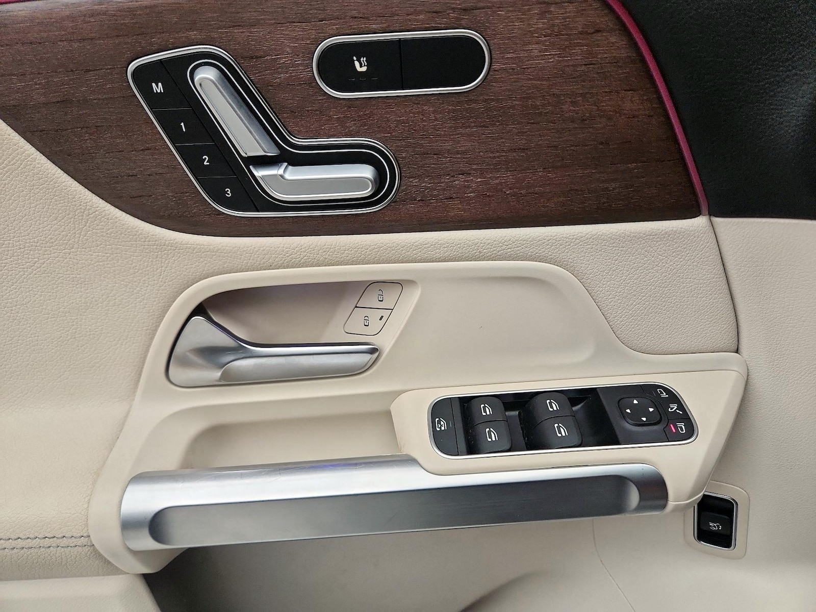 2023 Mercedes-Benz GLB Base - Photo 13