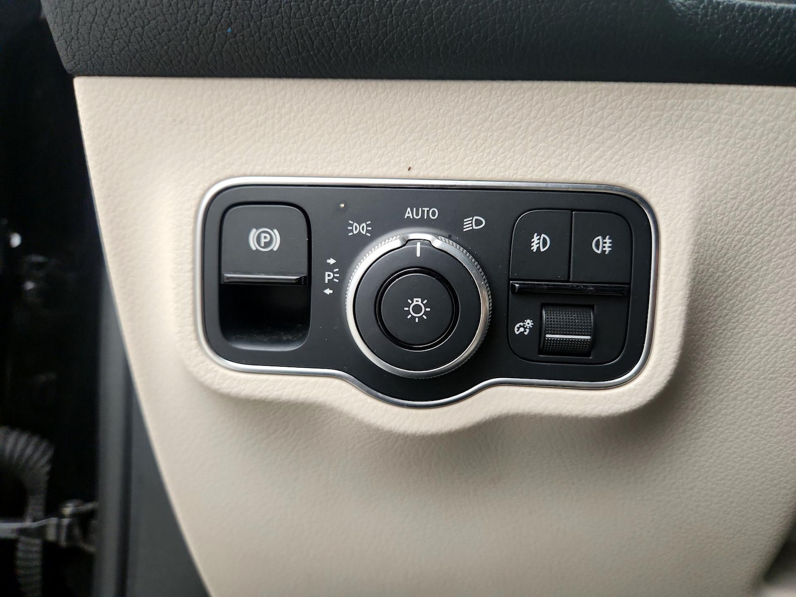2023 Mercedes-Benz GLB Base - Photo 14