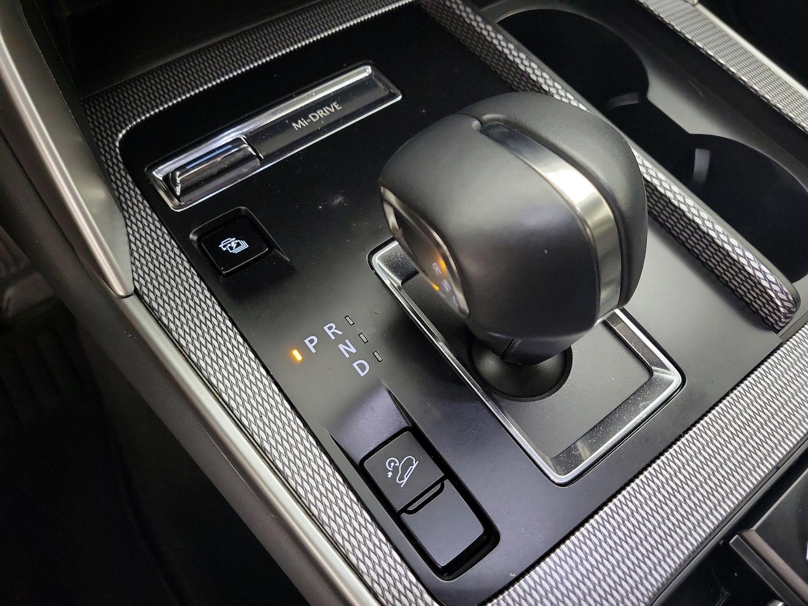 2025 Mazda CX-70 Premium Package - Photo 19