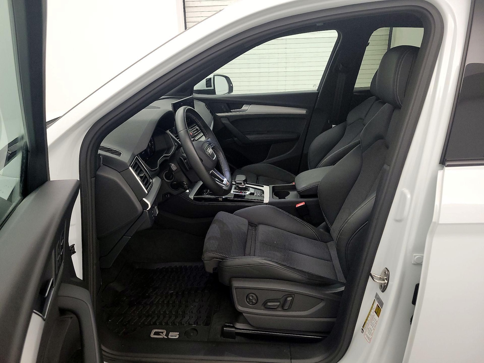 2023 Audi Q5 Premium Plus - Photo 12