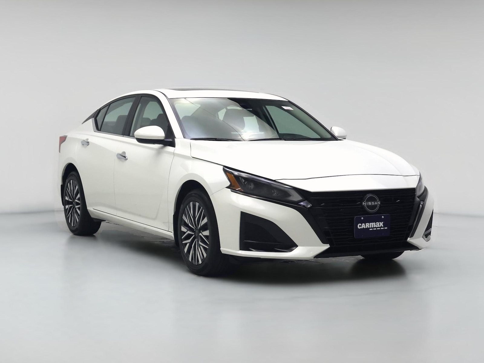 2024 Nissan Altima SV - Photo 1