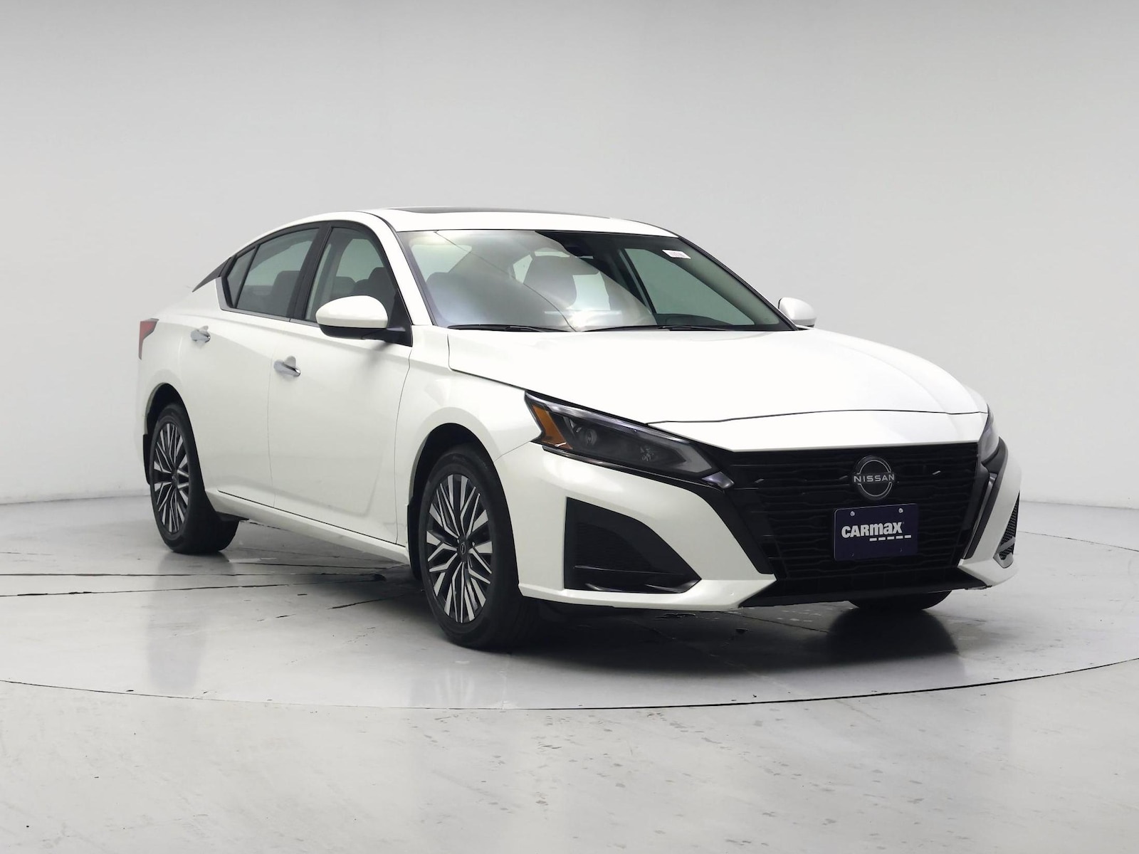 2024 Nissan Altima SV - Photo 2