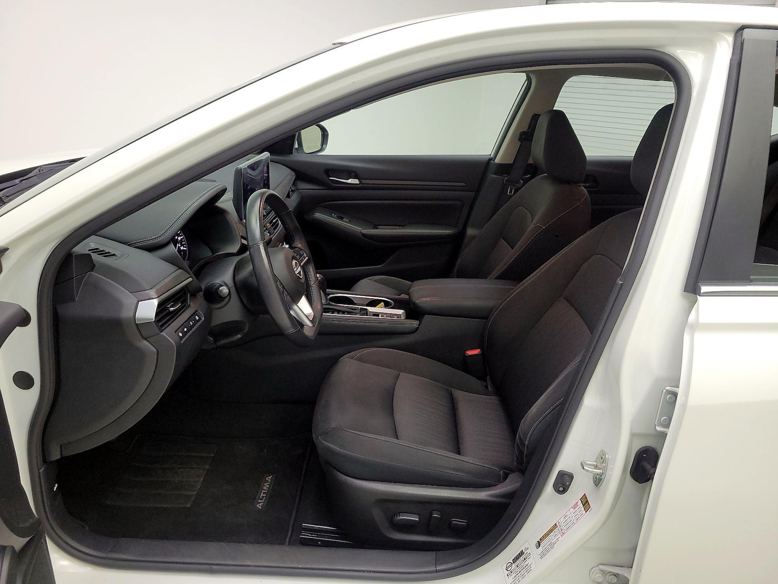 2024 Nissan Altima SV - Photo 12