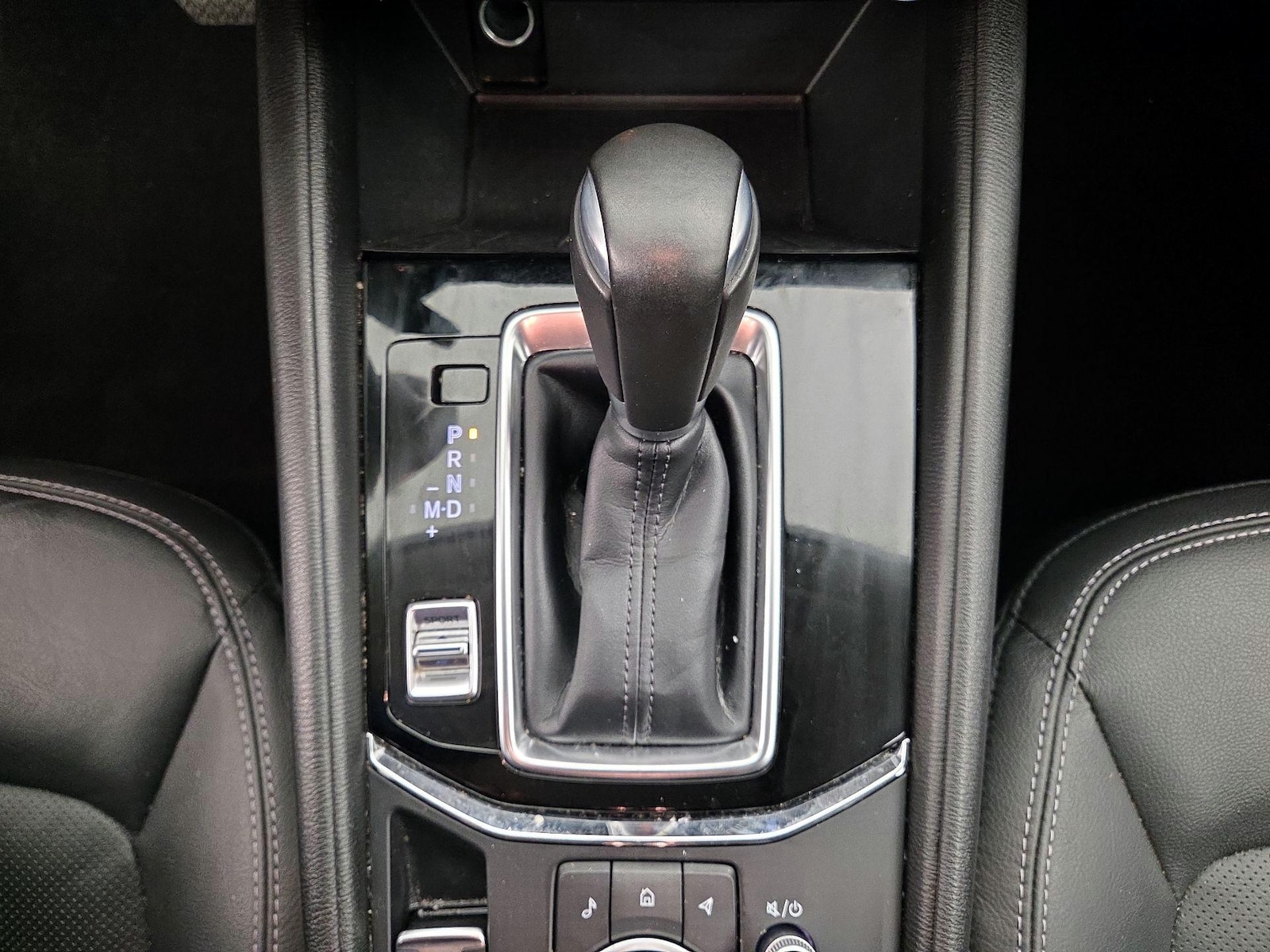 2025 Mazda CX-5 S Preferred package - Photo 18