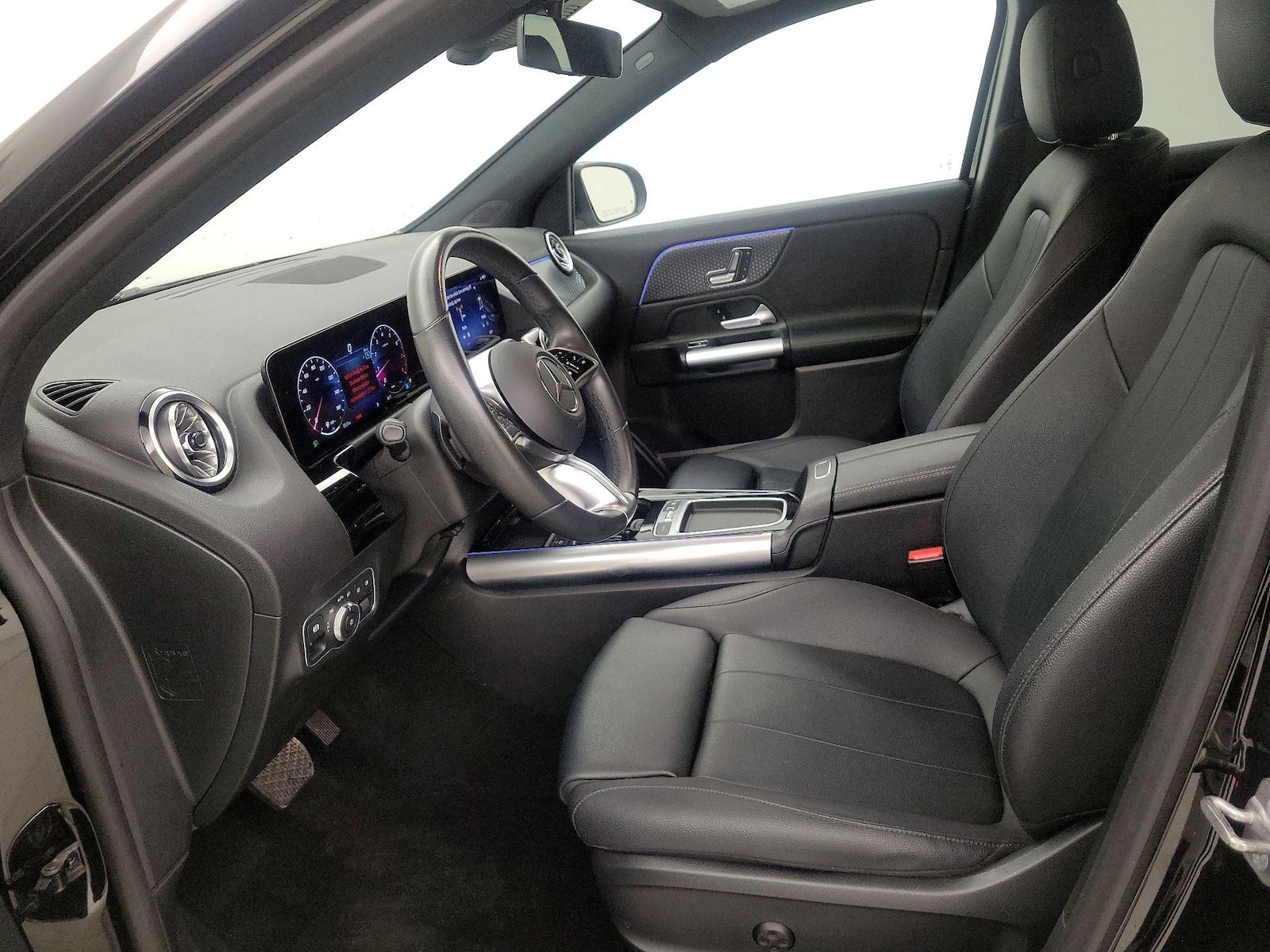 Side Airbags & Leatherette Seats