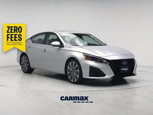 Silver 2023 Nissan Altima Sedan Front-Wheel Drive Automatic
