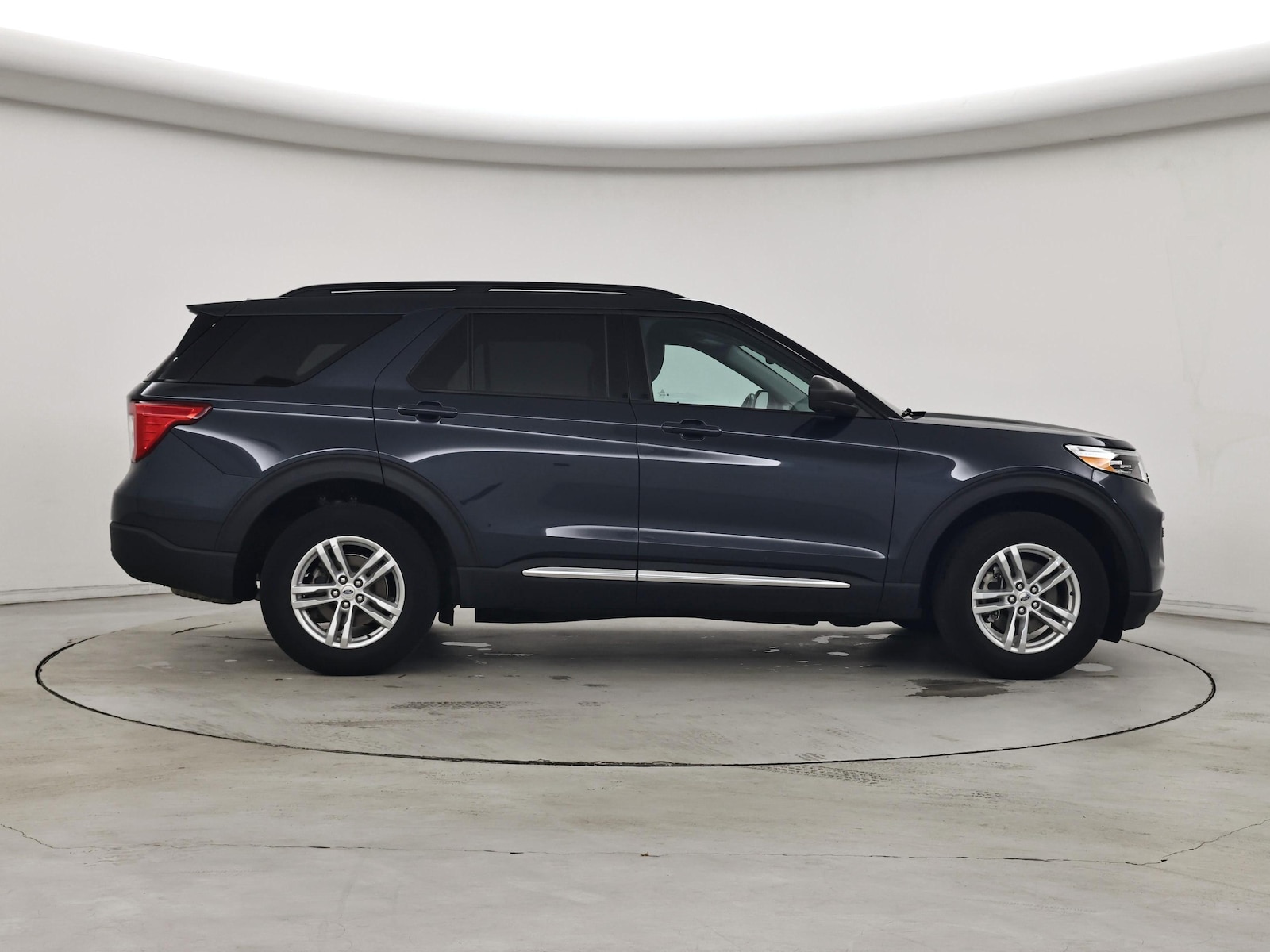 2024 Ford Explorer XLT - Photo 8