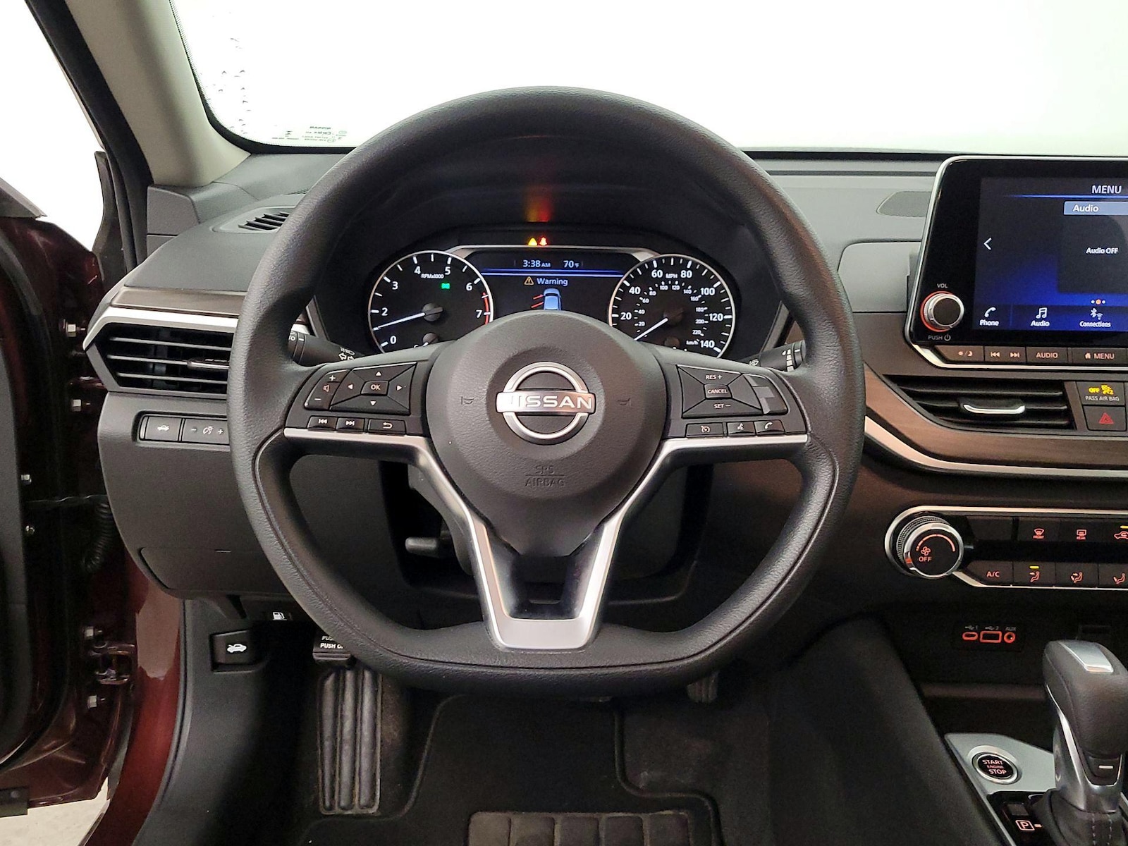 2024 Nissan Altima SV - Photo 11