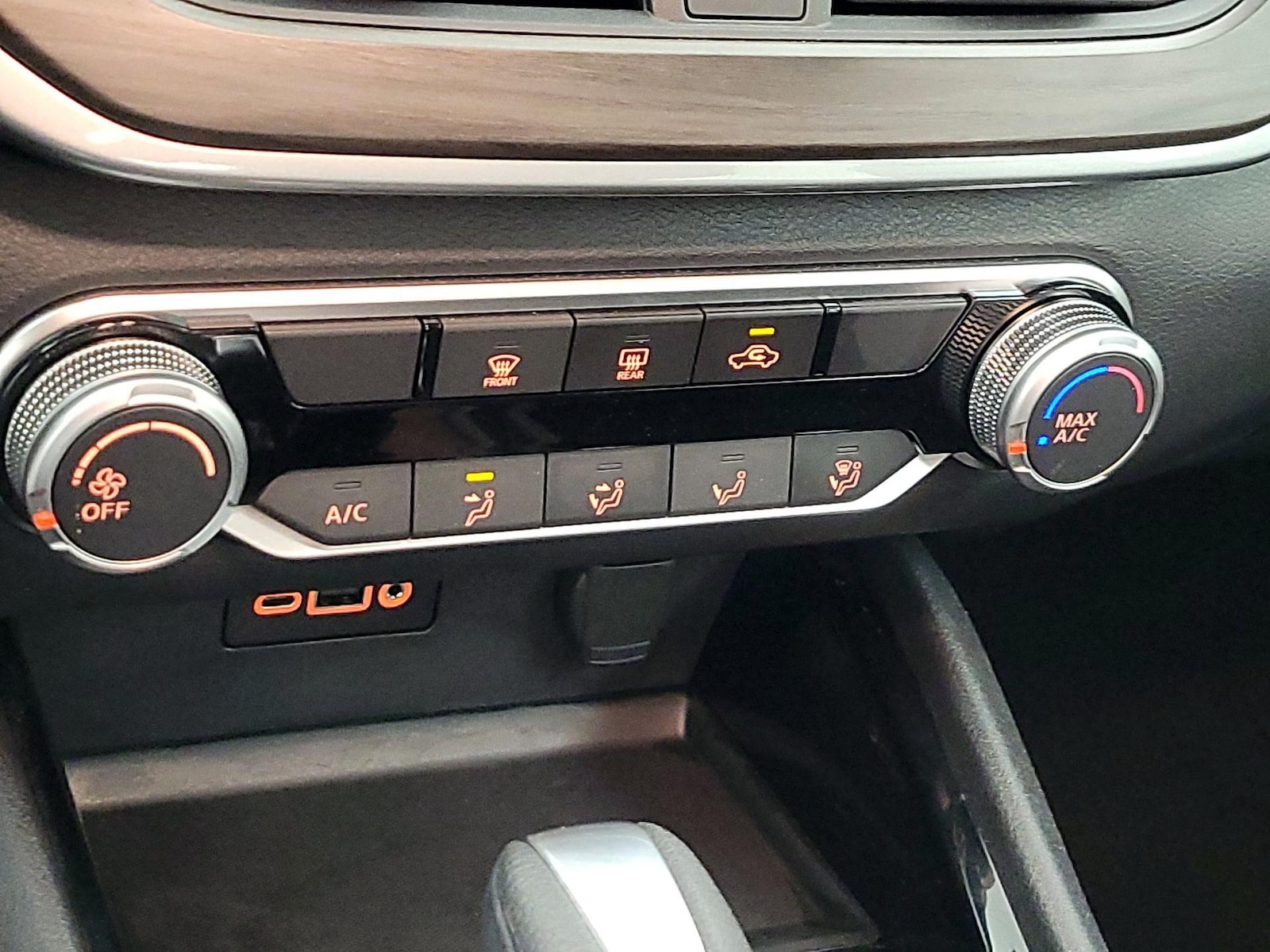 2024 Nissan Altima SV - Photo 17