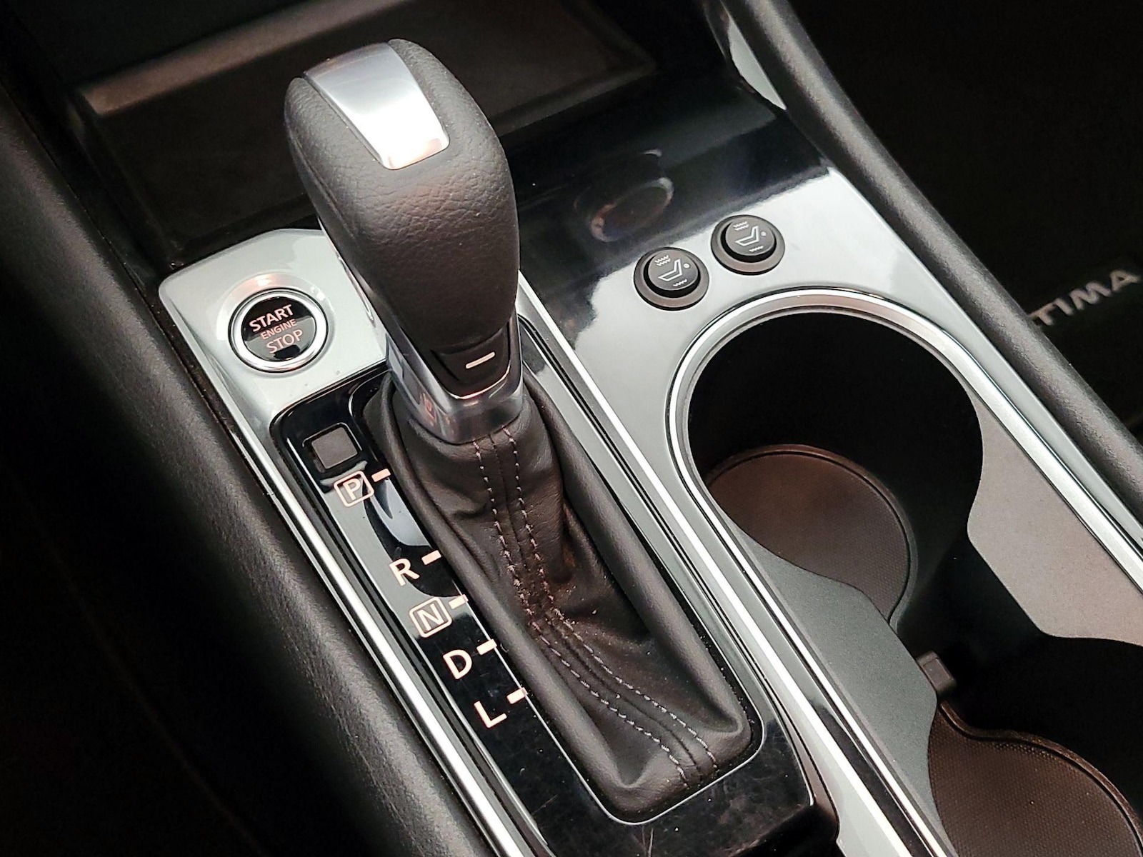 2024 Nissan Altima SV - Photo 18