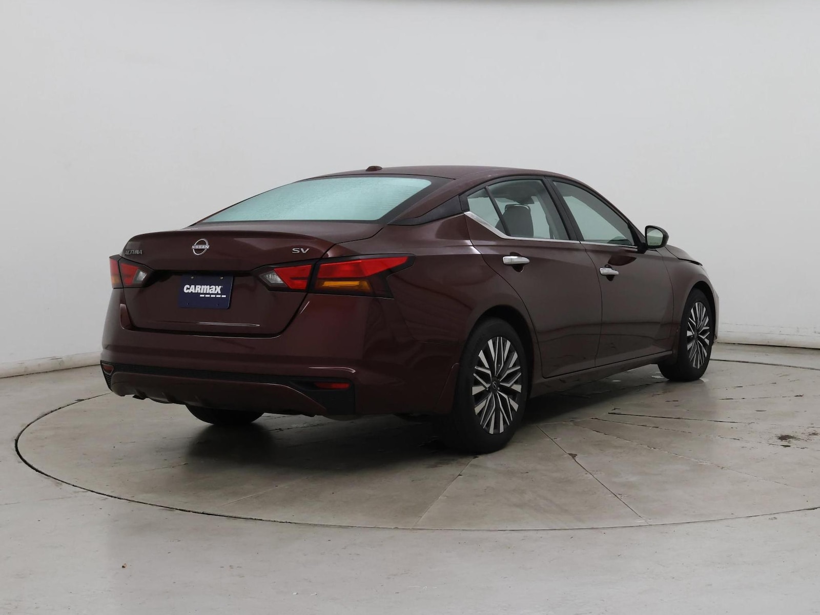 2024 Nissan Altima SV - Photo 9