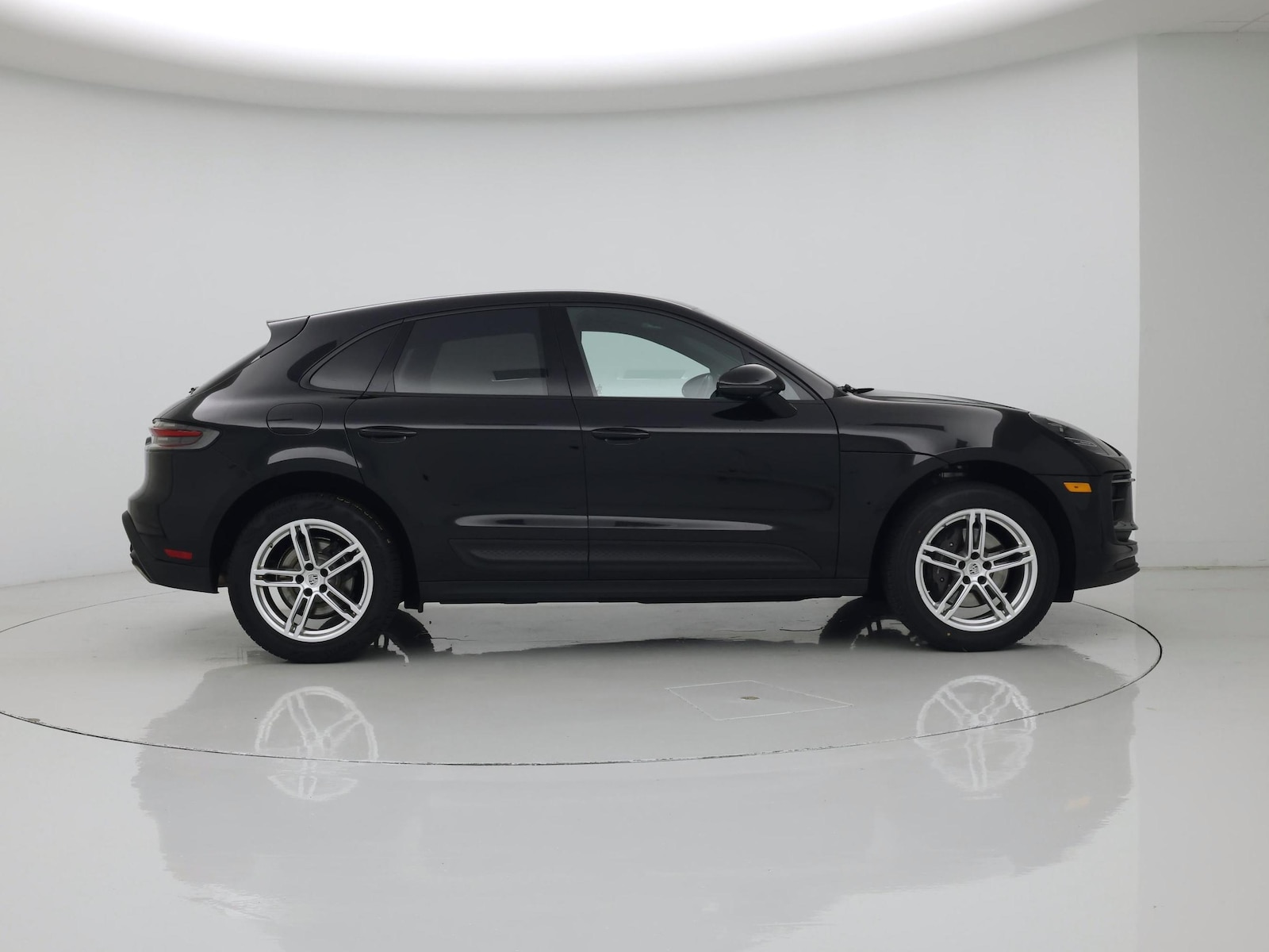 2023 Porsche Macan T - Photo 8