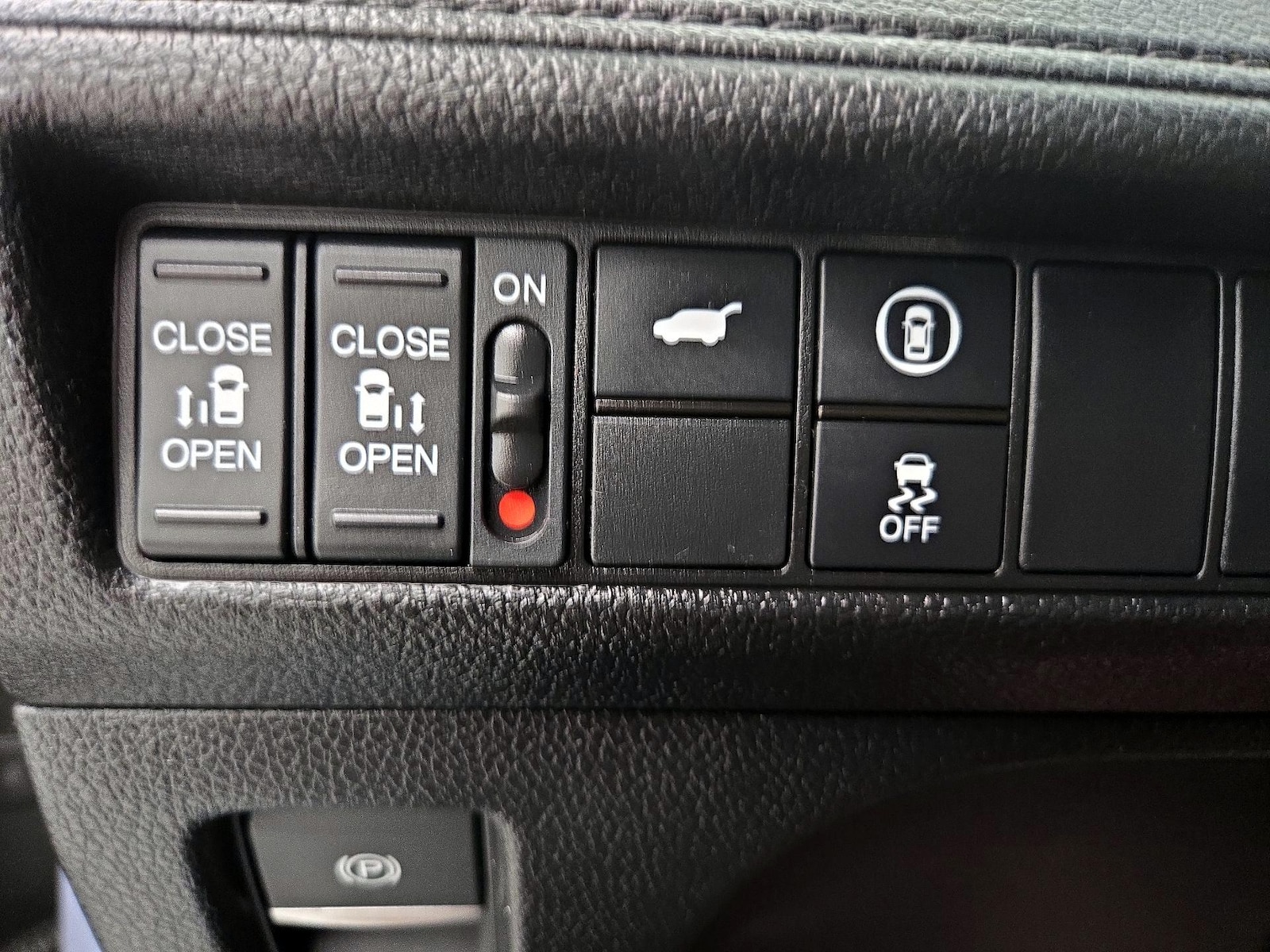 2024 Honda Odyssey SPORT - Photo 14