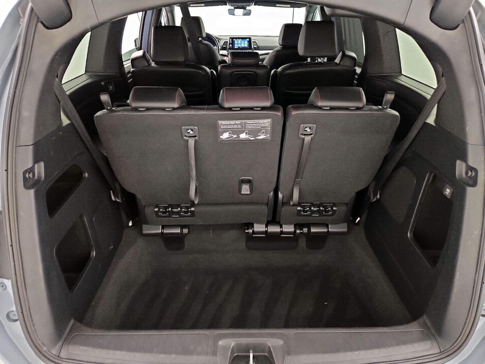 2024 Honda Odyssey SPORT - Photo 23