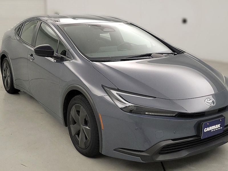 2025 Toyota Prius LE
