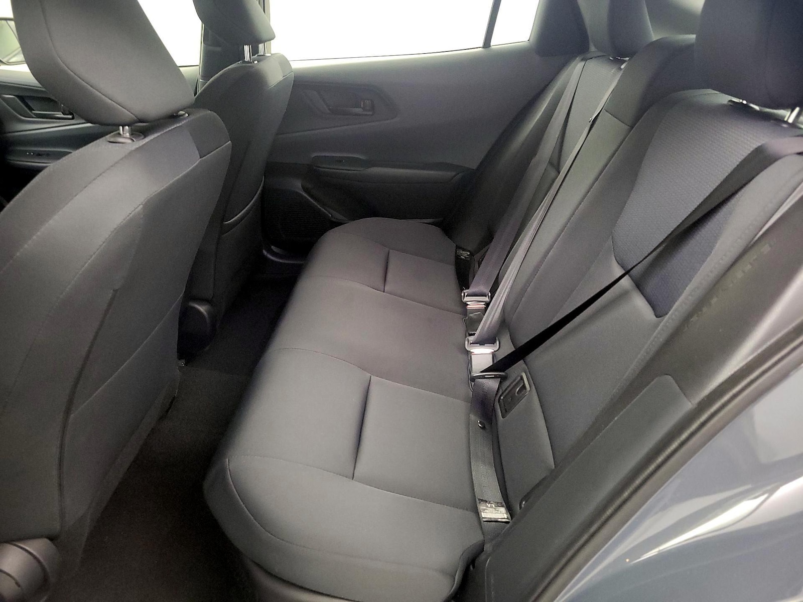 2025 Toyota Prius LE - Photo 19