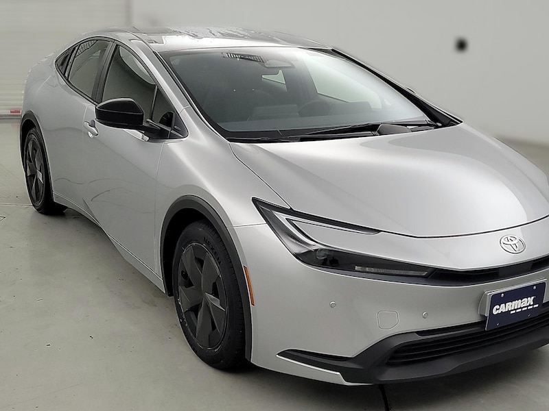 2025 Toyota Prius LE