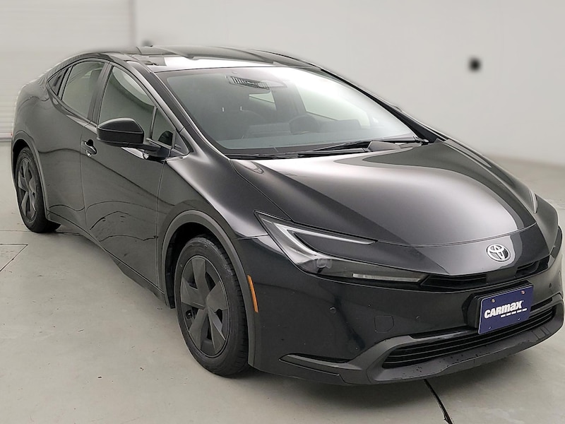 2025 Toyota Prius LE