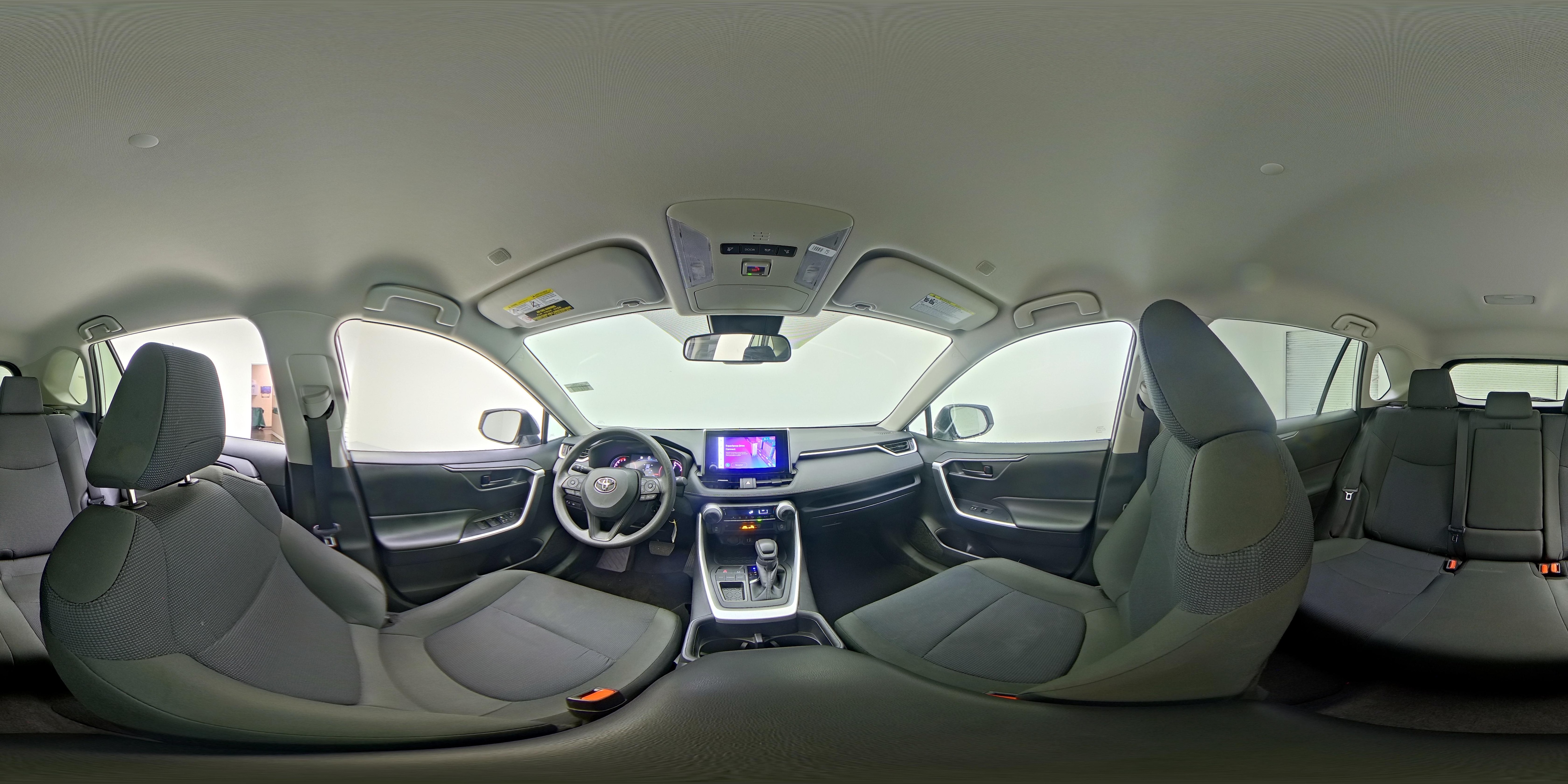 2025 Toyota RAV4 LE - Photo 25