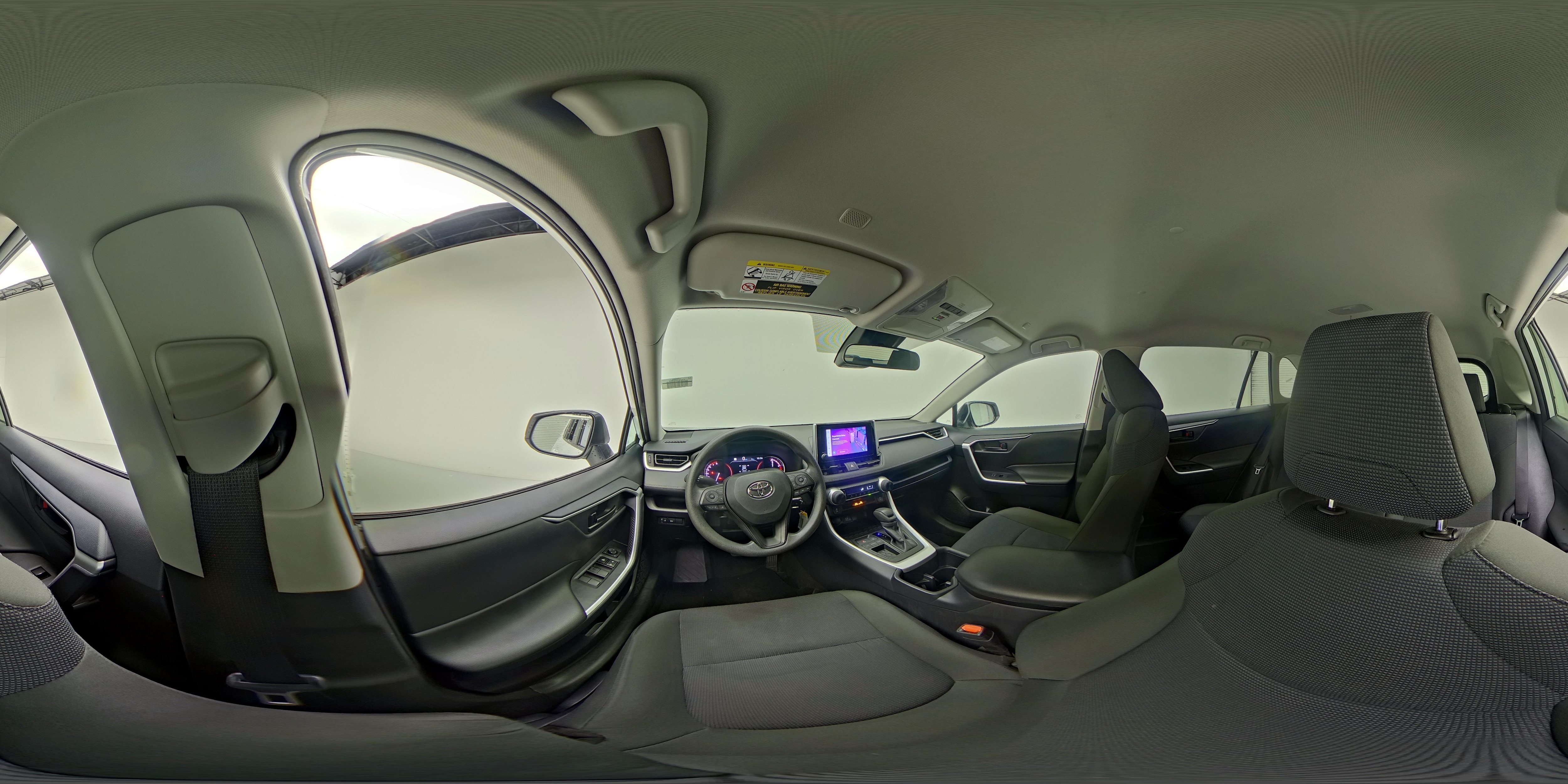 2025 Toyota RAV4 LE - Photo 27