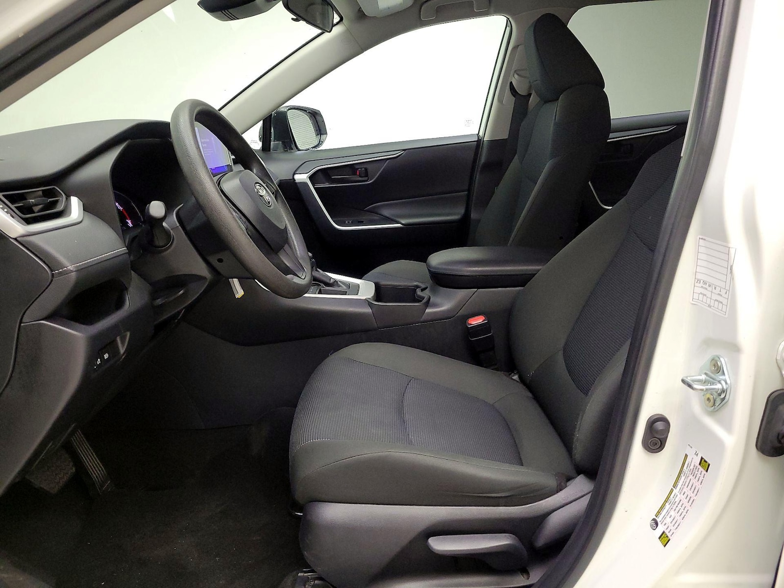 2025 Toyota RAV4 LE - Photo 12