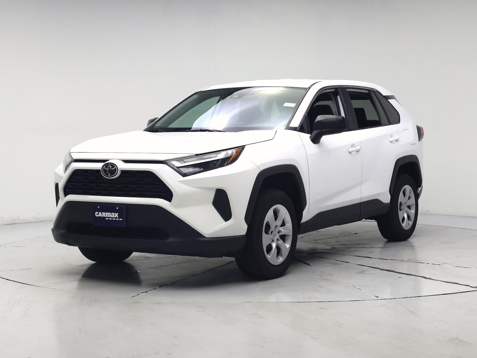 2025 Toyota RAV4 LE - Photo 5