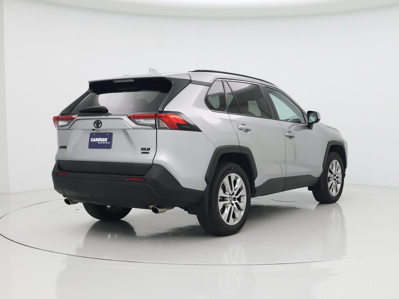 2024 Toyota RAV4 XLE Premium - Photo 9