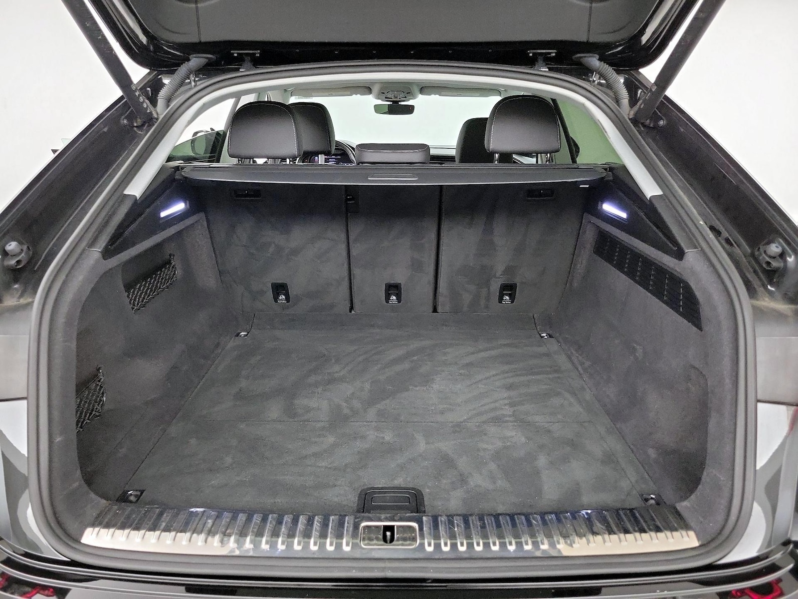 2023 Audi Q8 Premium Plus - Photo 23