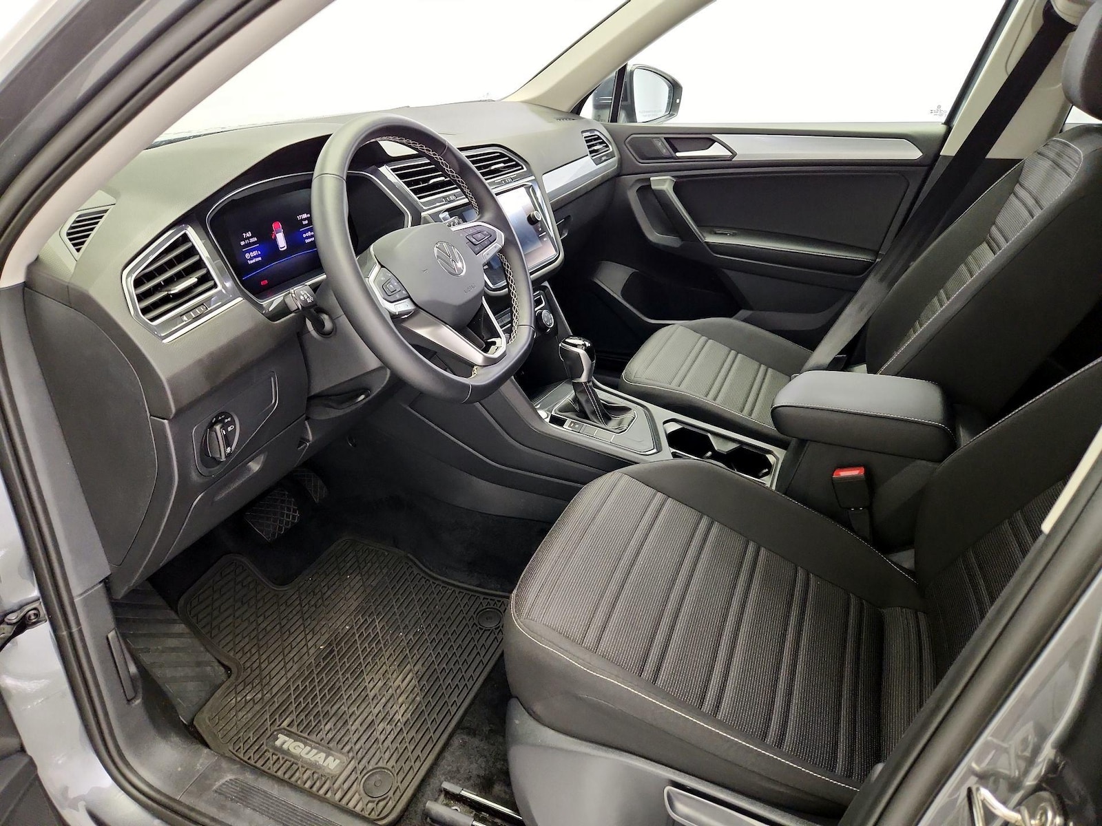 2024 Volkswagen Tiguan S - Photo 12