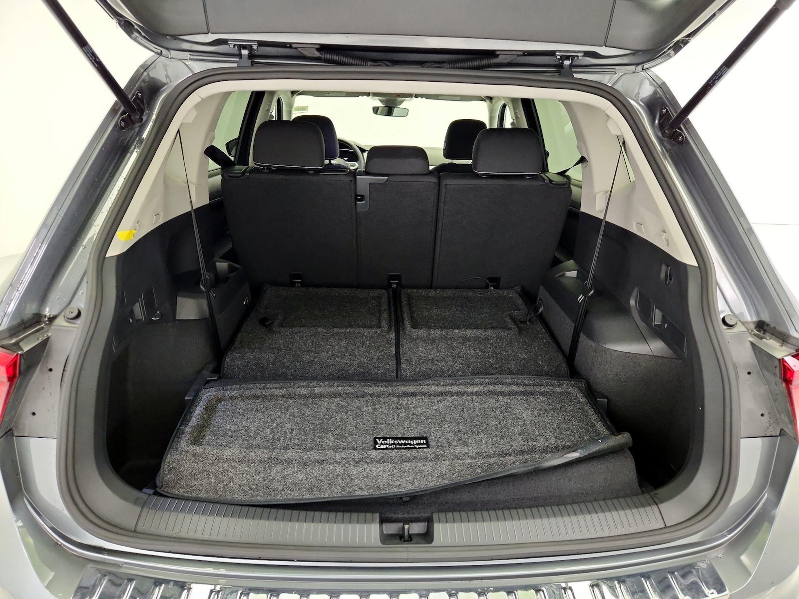 2024 Volkswagen Tiguan S - Photo 23
