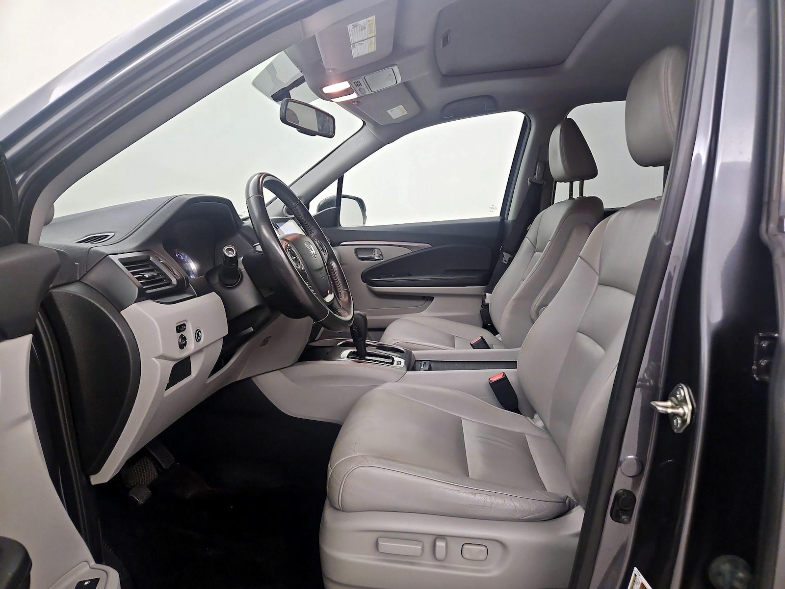 2017 Honda Pilot EX-L - Photo 12
