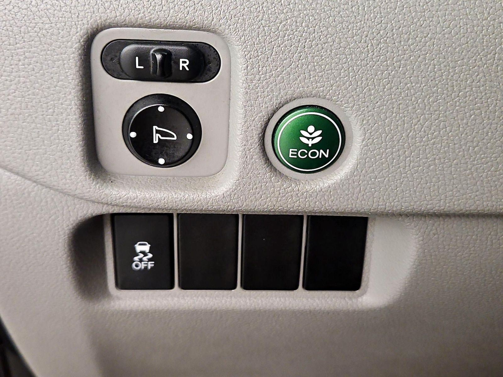 2017 Honda Pilot EX-L - Photo 14