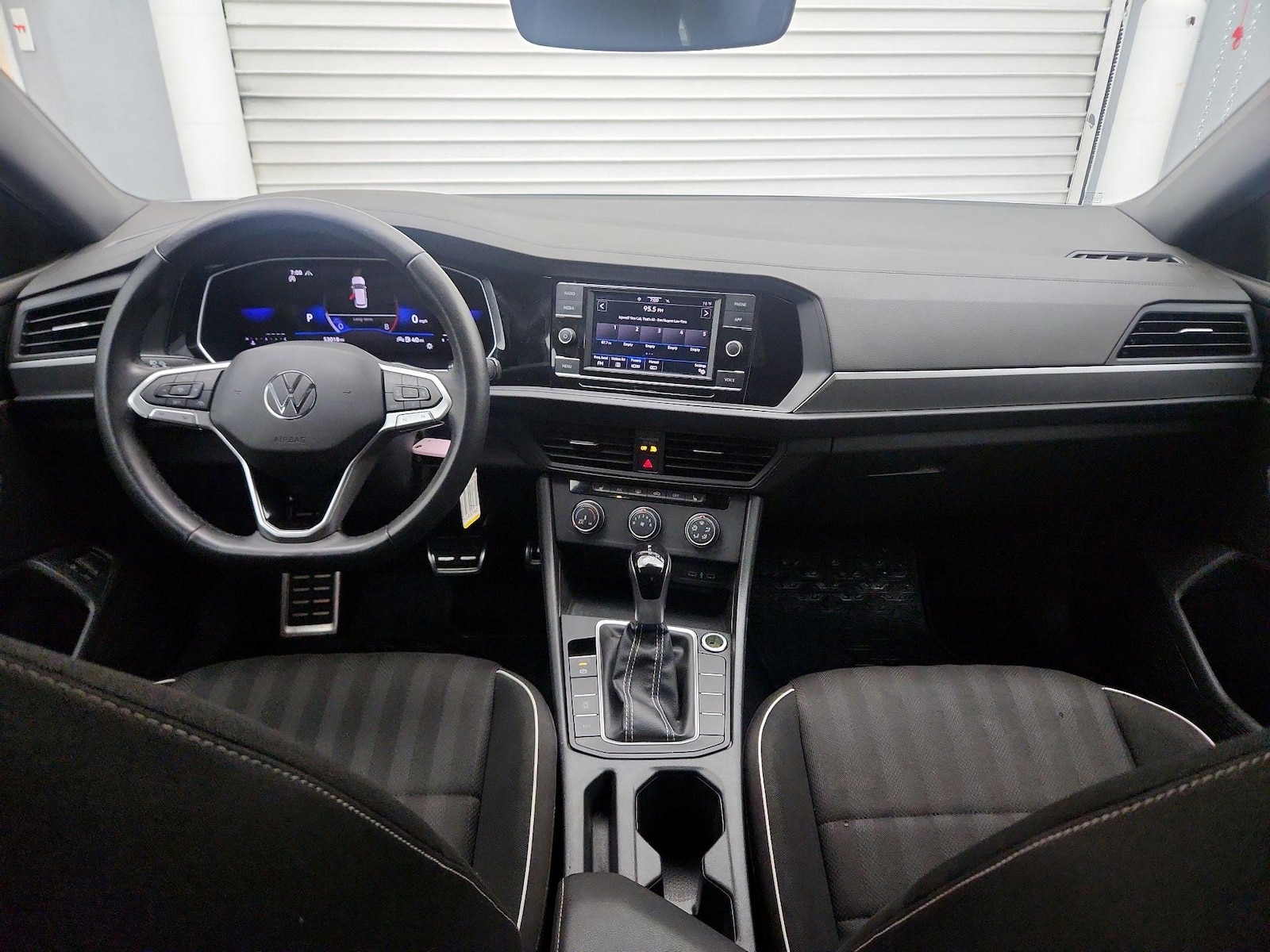 2024 Volkswagen Jetta Sport - Photo 10