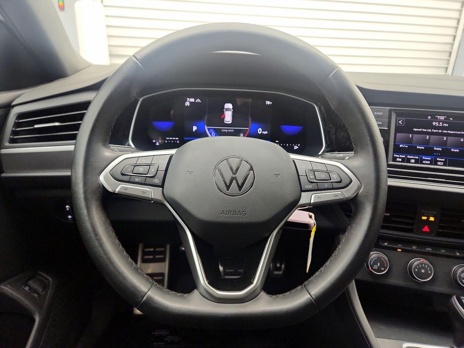 2024 Volkswagen Jetta Sport - Photo 11