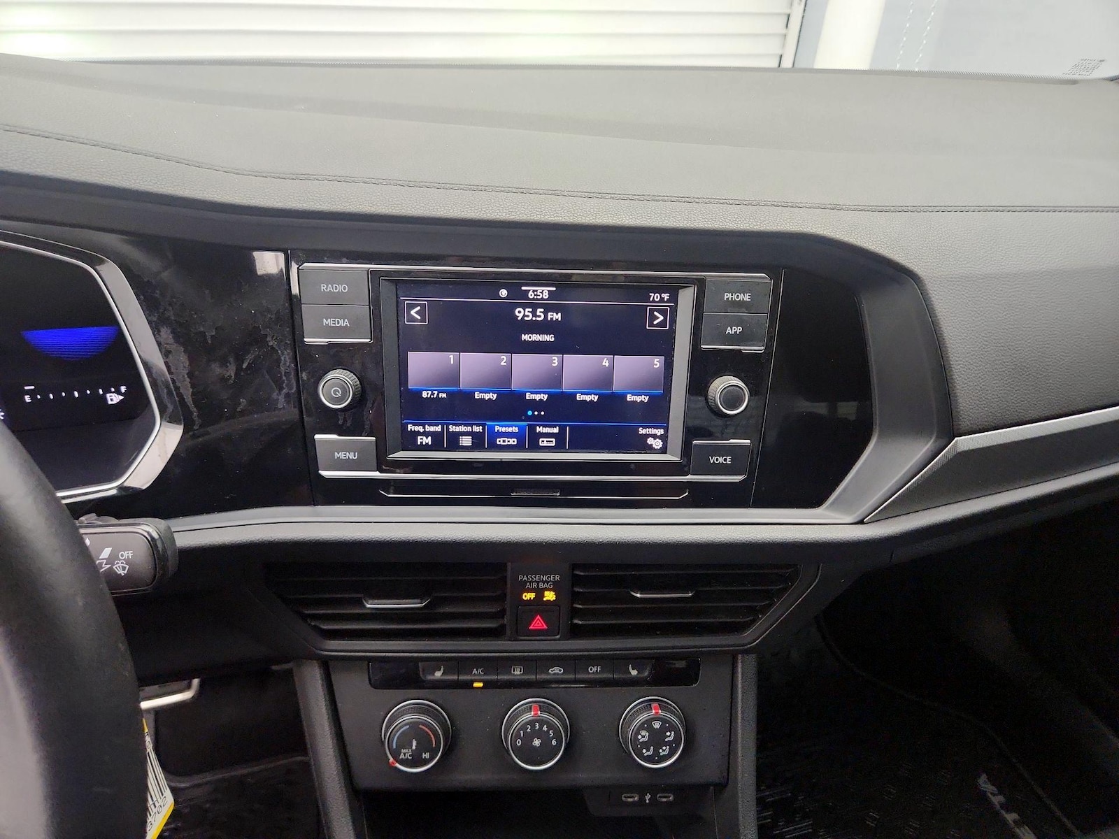 2024 Volkswagen Jetta Sport - Photo 16
