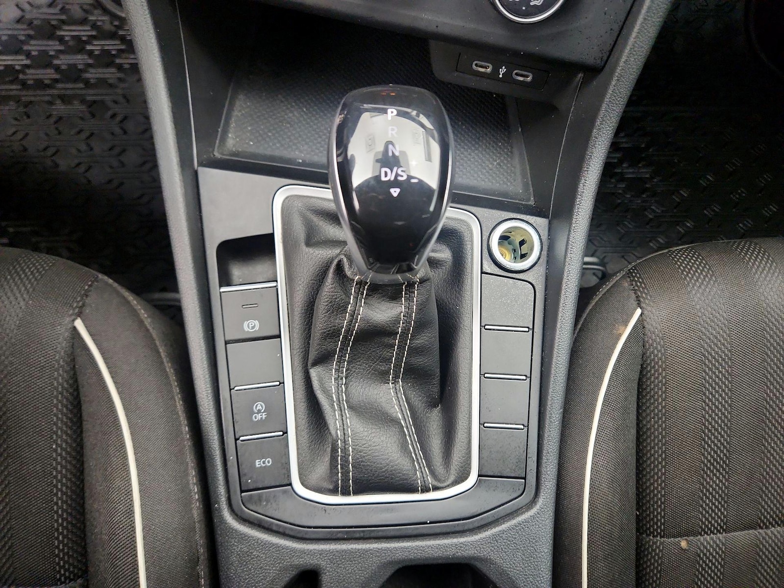 2024 Volkswagen Jetta Sport - Photo 18