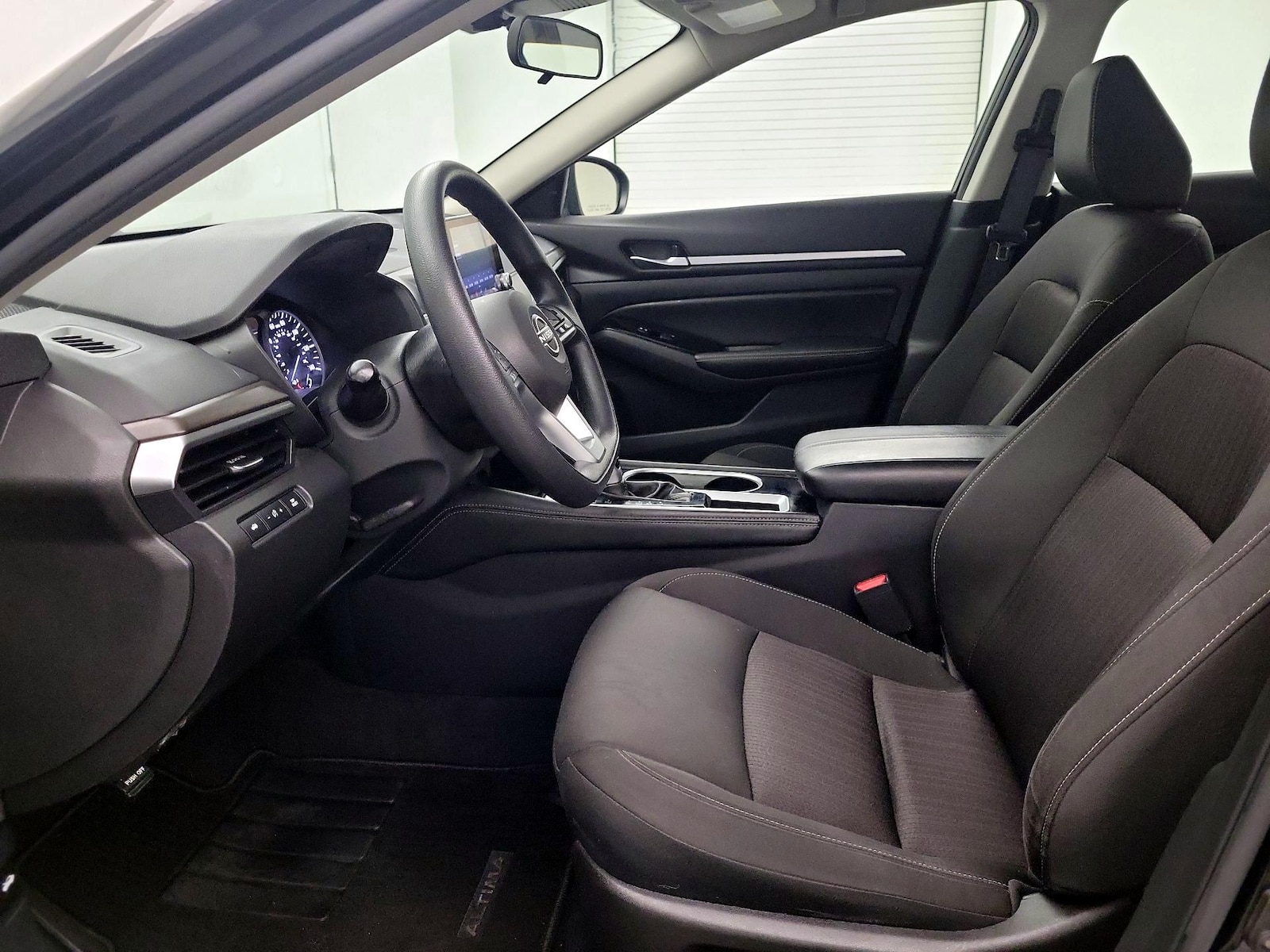 Power Seat(s) & Side Airbags