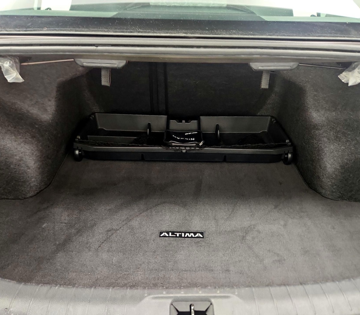 Trunk/Cargo (Seats Up)