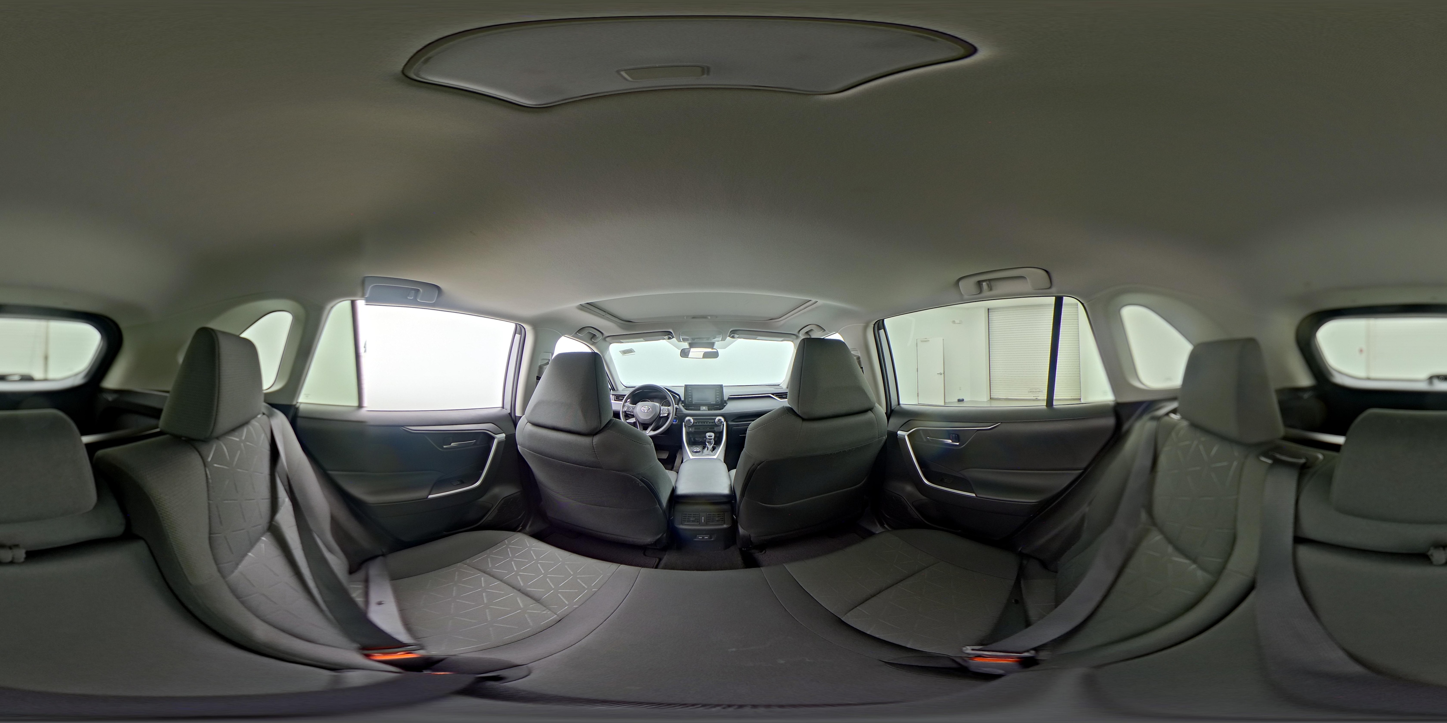 2022 Toyota RAV4 XLE - Photo 26