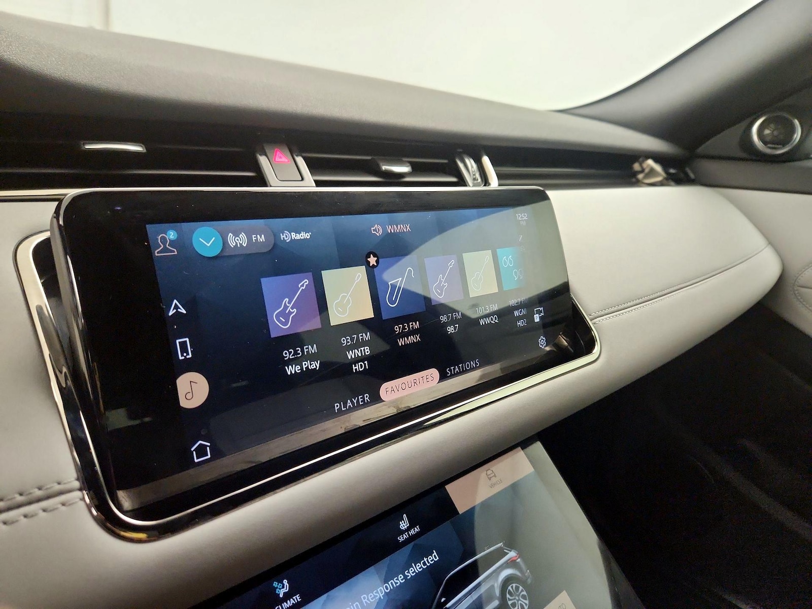 2022 Land Rover Range Rover Evoque SE - Photo 15