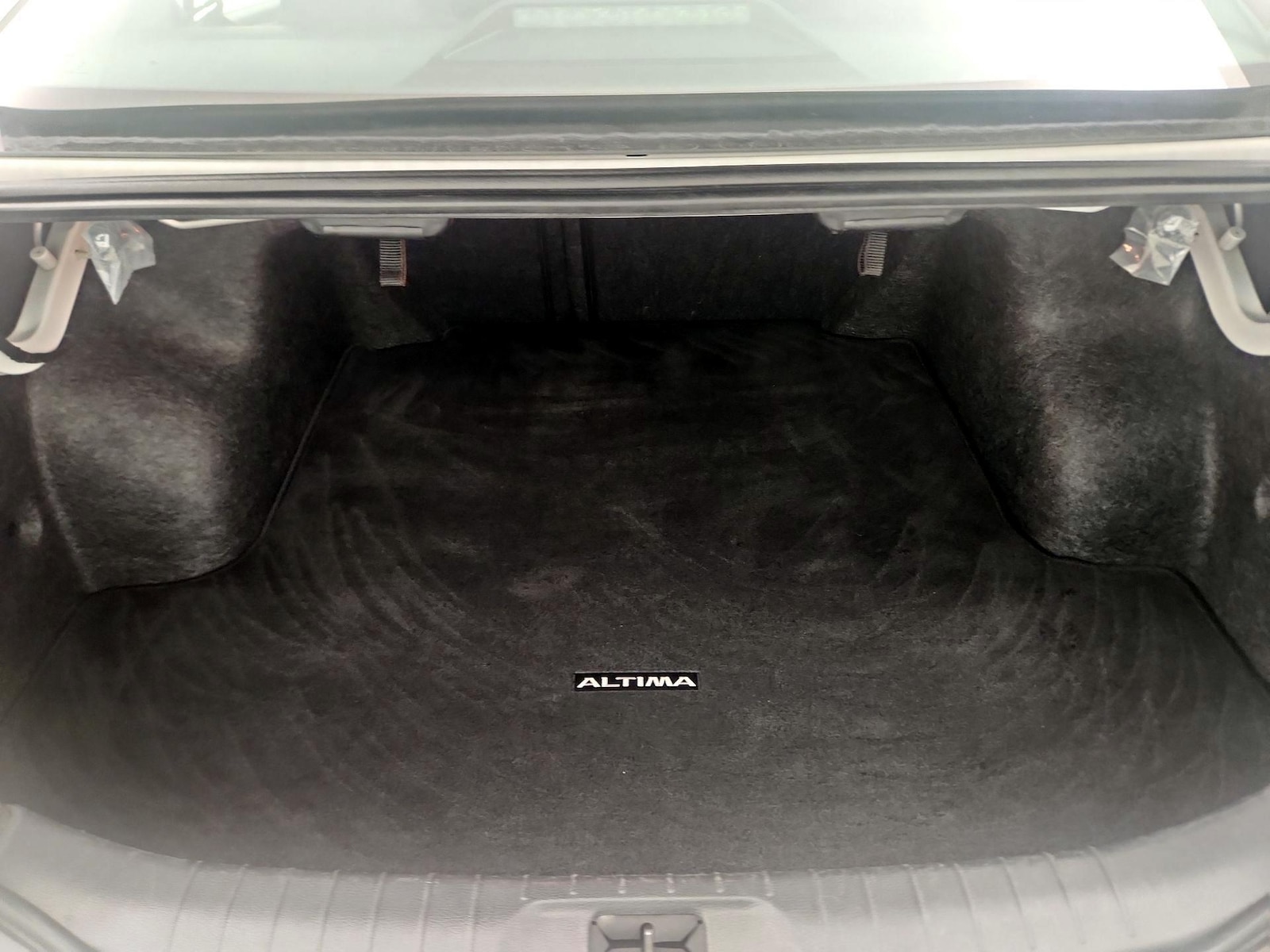 2023 Nissan Altima SL - Photo 23