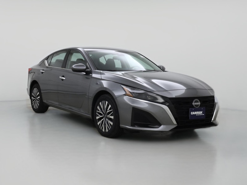 2023 Nissan Altima SV