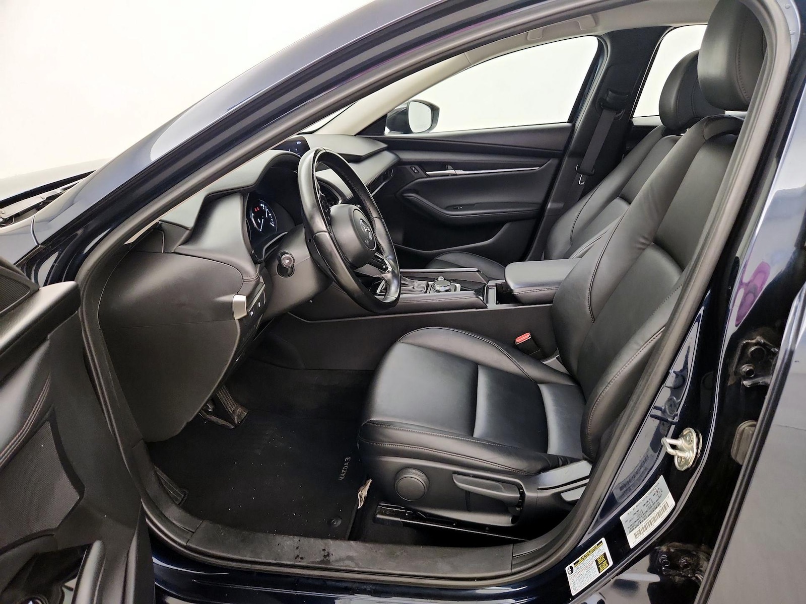 Side Airbags & Leatherette Seats