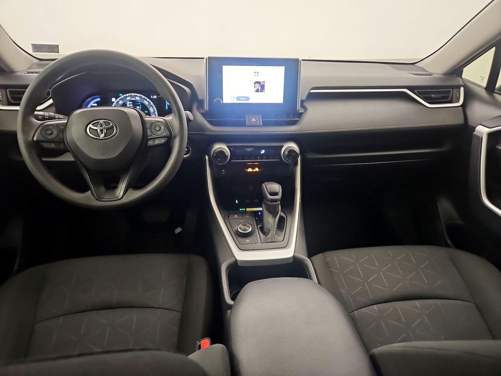 2025 Toyota RAV4 Woodland Edition - Photo 10