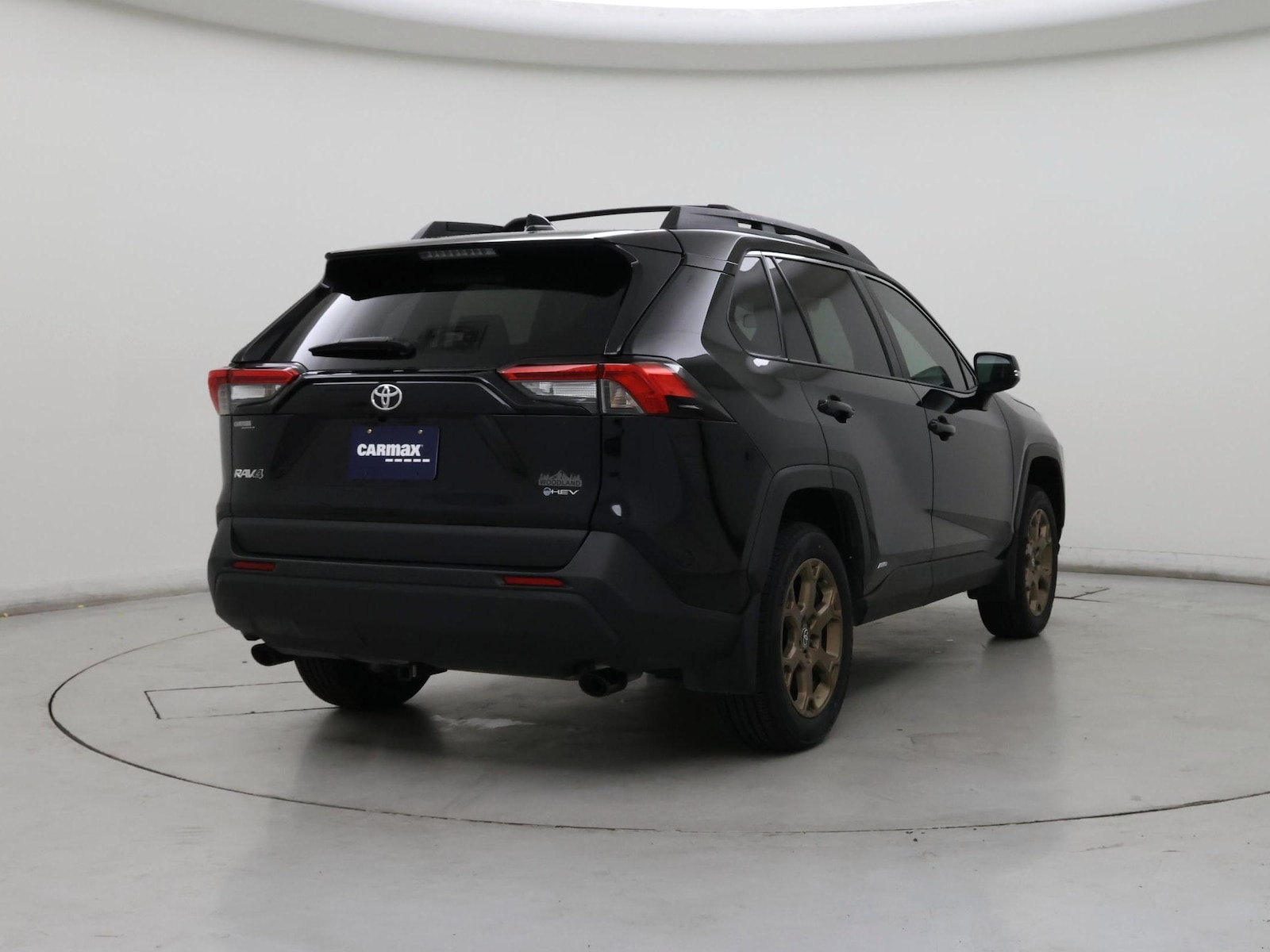 2025 Toyota RAV4 Woodland Edition - Photo 9