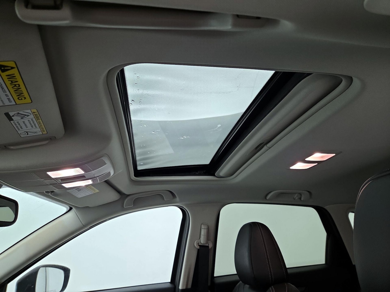 Sunroof(s) & Overhead Airbags