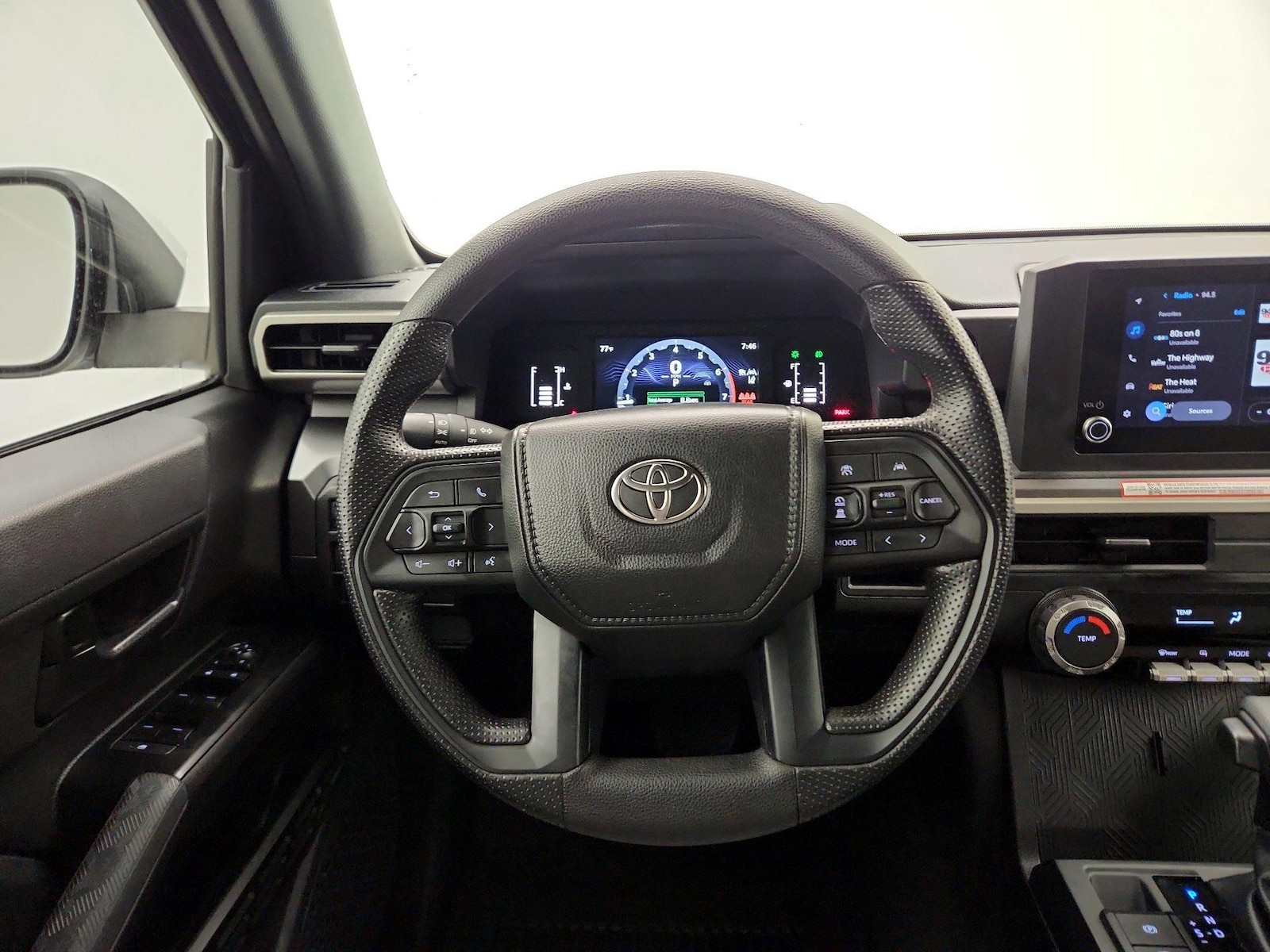 2026 Toyota Tacoma SR5 - Photo 11