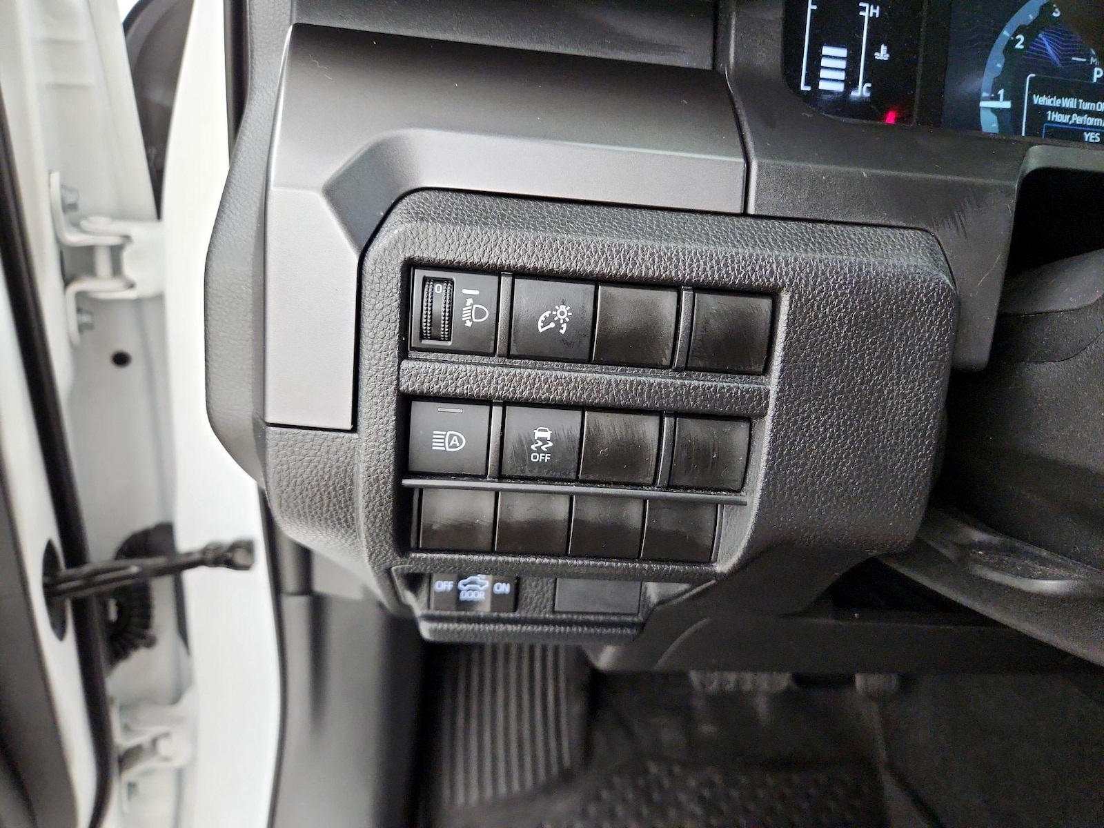 2026 Toyota Tacoma SR5 - Photo 14