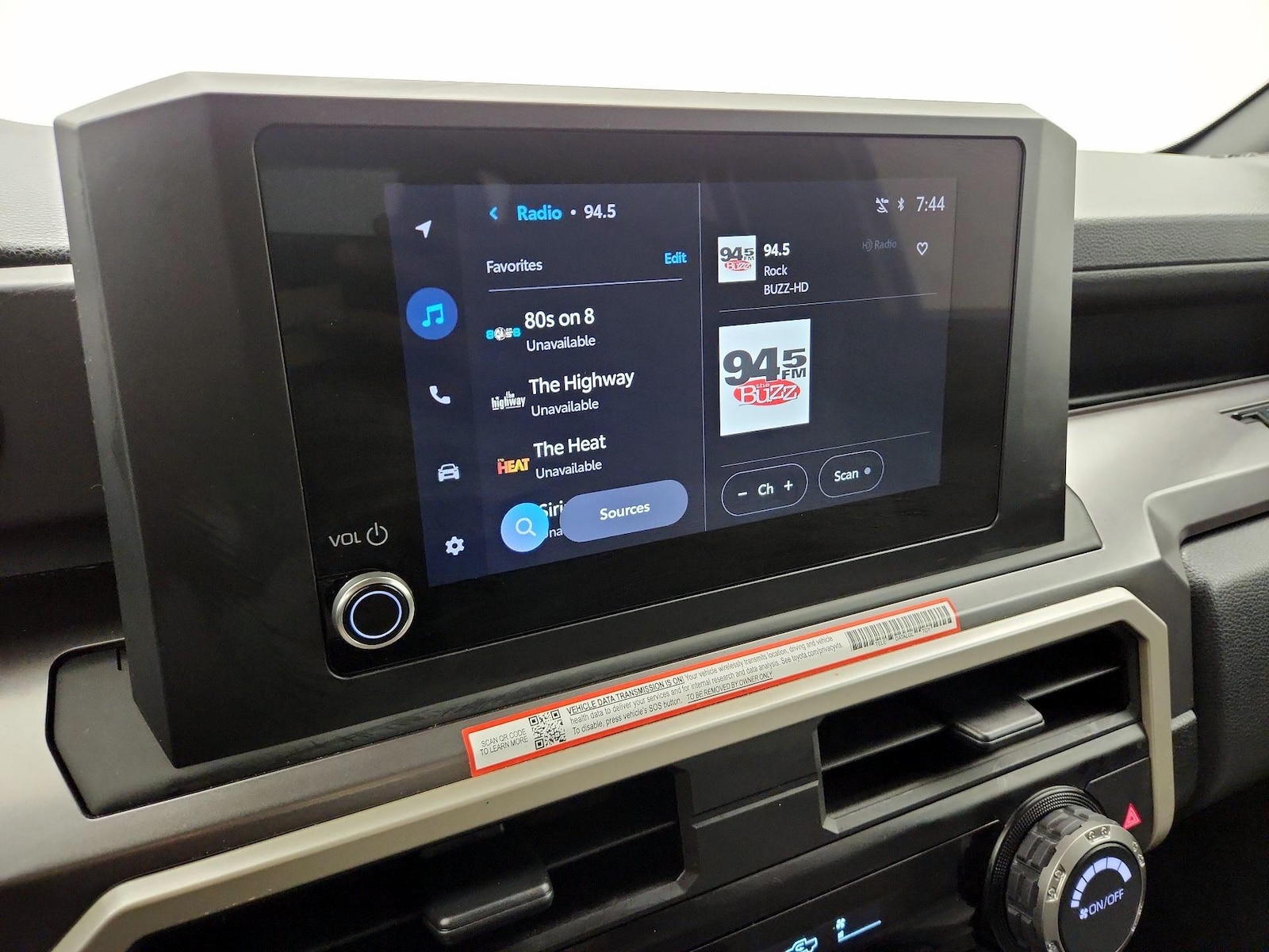 2026 Toyota Tacoma SR5 - Photo 16