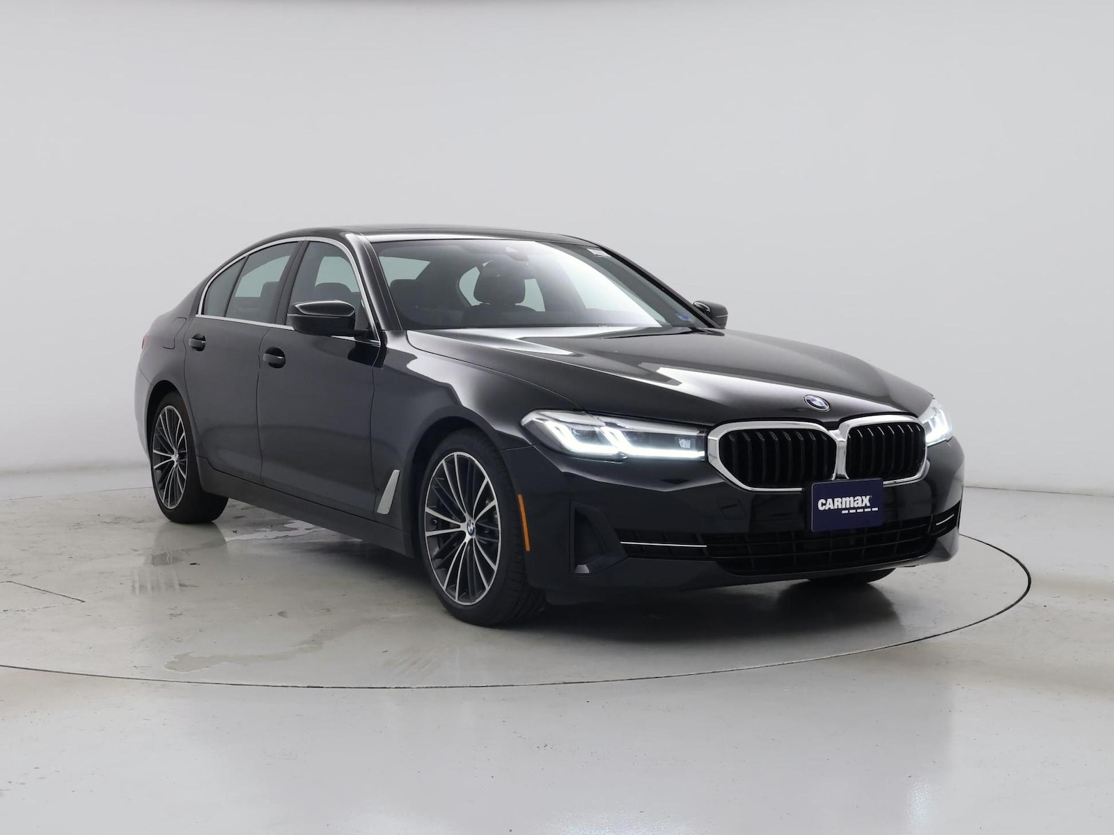 2023 BMW 5 Series 530i - Photo 2